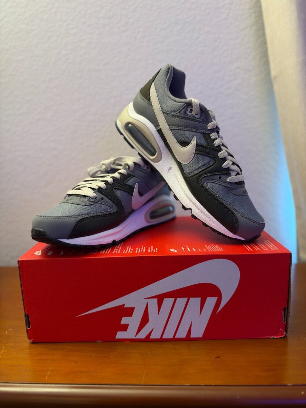 Nike Air Max Command Cool Grey/Sequoia Sneakers – Men’s Size 8
